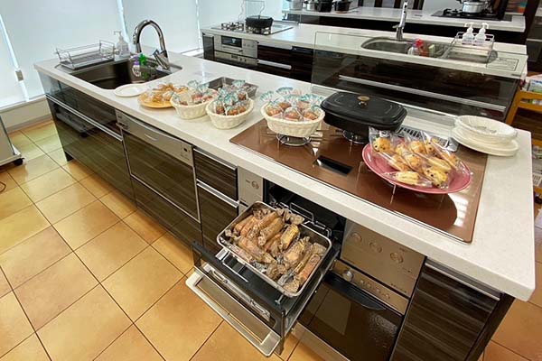 お菓子の試食も好評でした