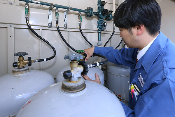 ガスボンベ設置