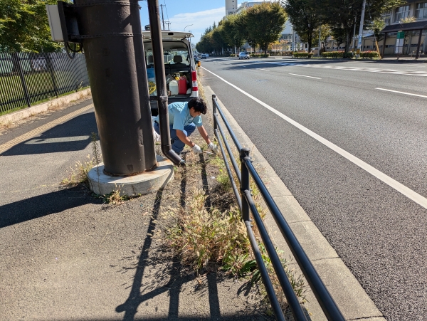 ツネマツガス_歩道橋清掃_1